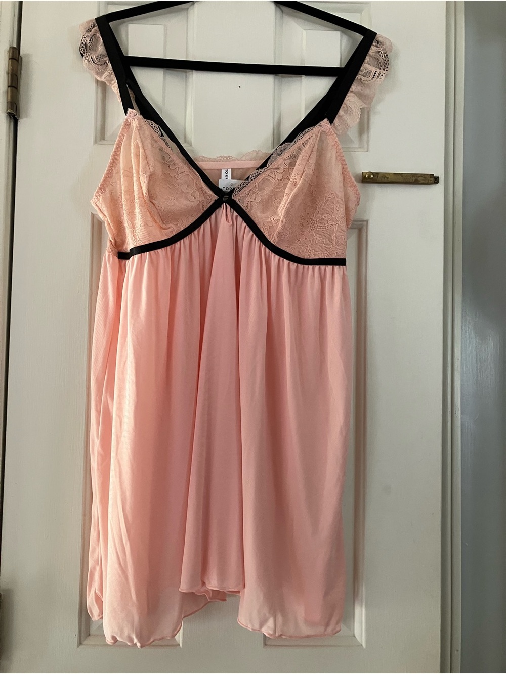 torrid size 2 (18-20) Peachy Keen Babydoll lace bralette with Black Trim